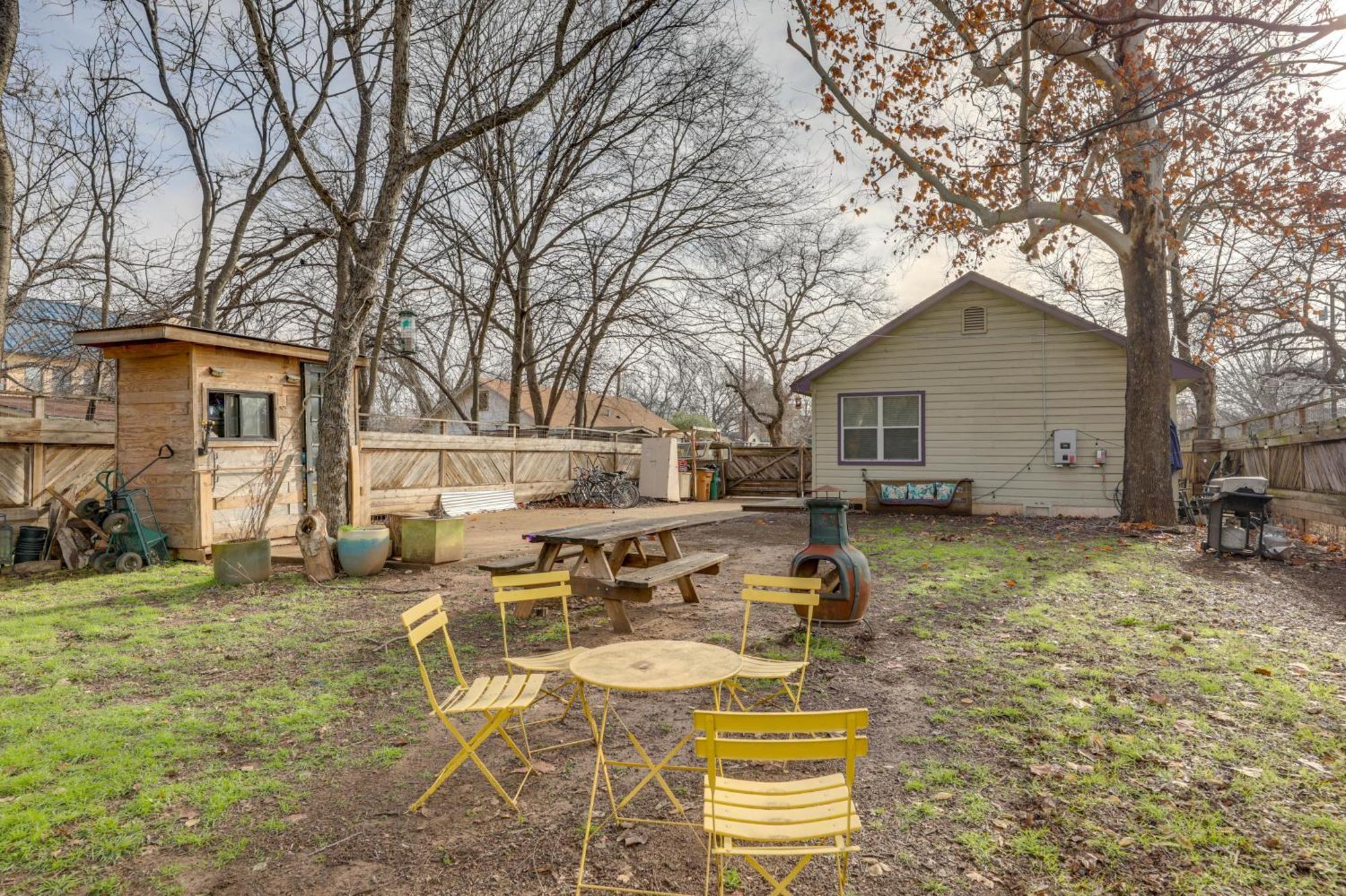 Pet-Friendly Austin Home With Private Yard And Deck! Εξωτερικό φωτογραφία
